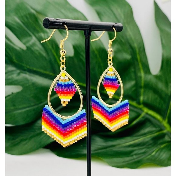 Handwoven Miyuki rice beaded boho earrings - Picture 4 of 8